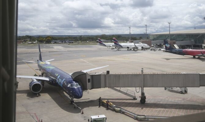 Alta de  quase 50% do querosene de aviação pressiona setor aéreo