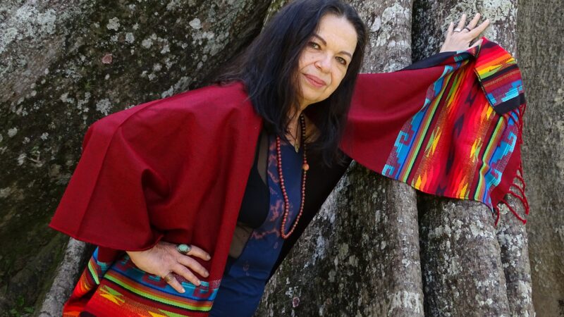 Amelinha comemora 50 anos de carreira com show na Estação Rubi, em Salvador
