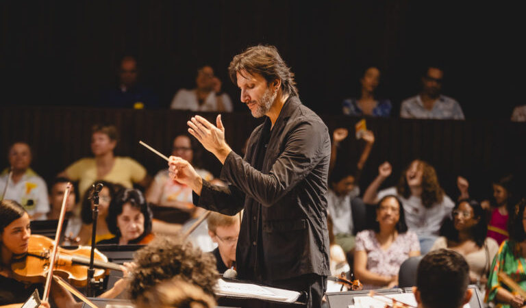 Apresentação da Orquestra Sinfônica da Bahia na nova sala principal do Teatro Castro Alves