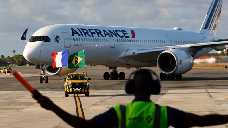 Setur-BA e Air France alinham comemoração de dois anos de operação do voo entre Paris e Salvador